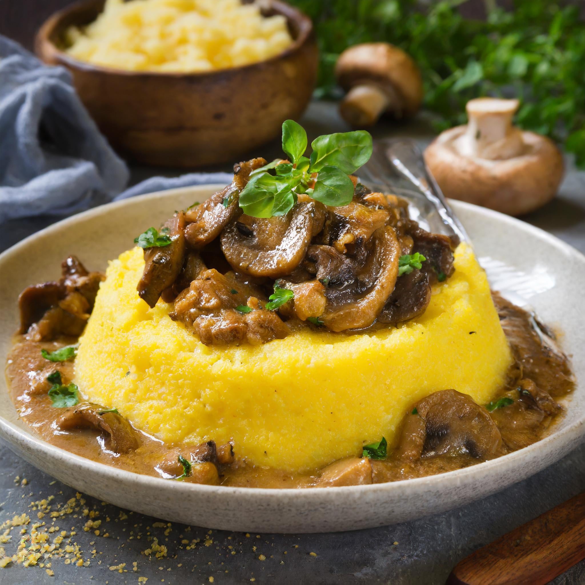 Cremige Polenta mit Pilzragout