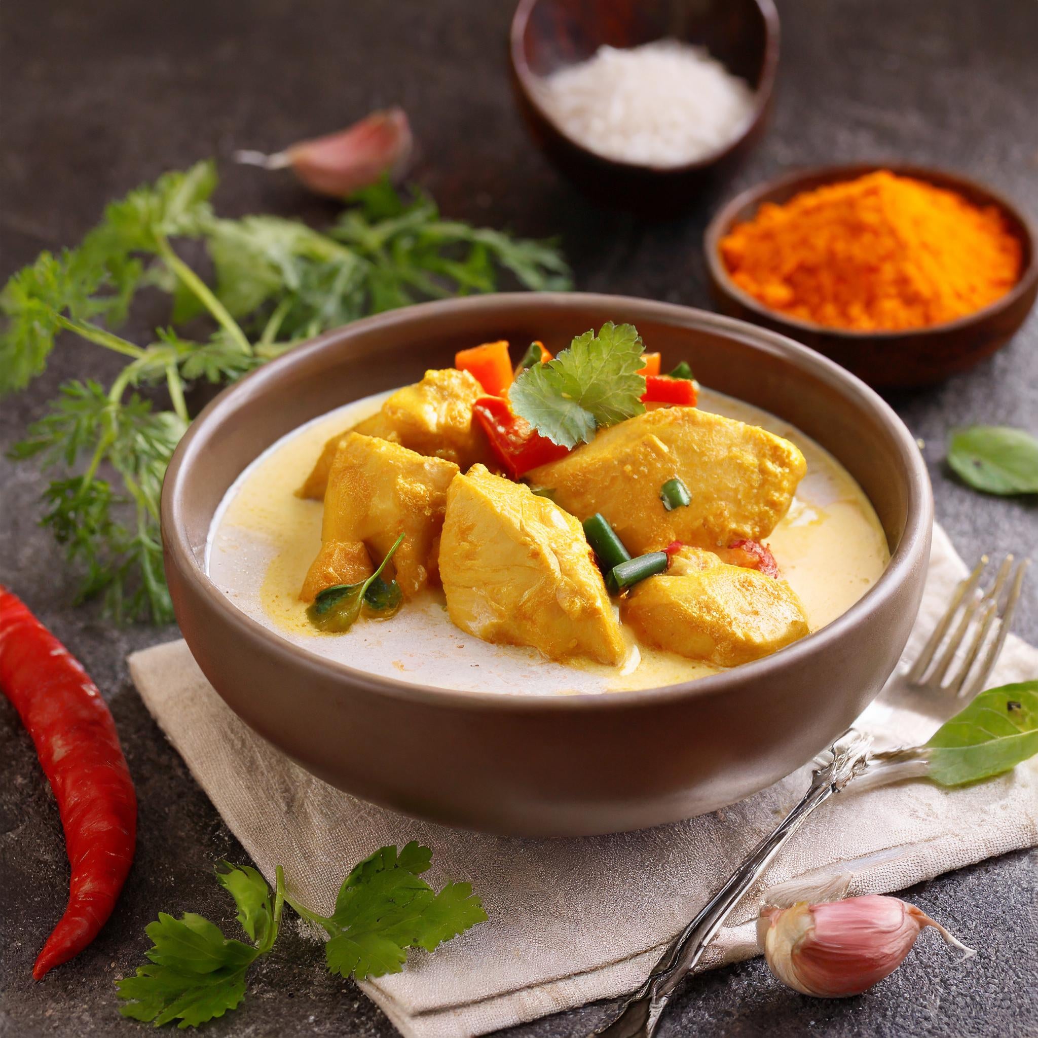 Hähnchen-Curry mit Kokosmilch und Gemüse